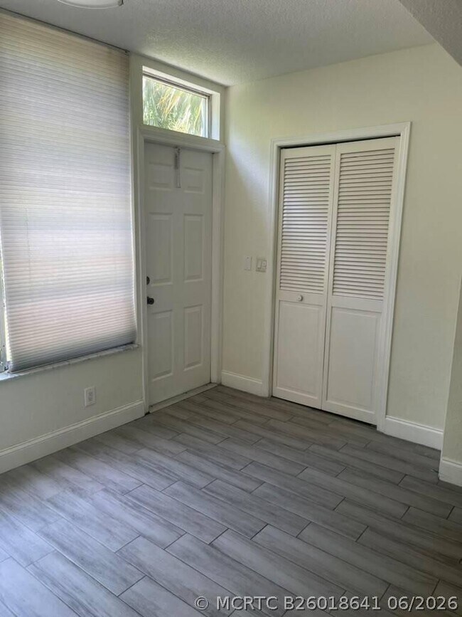 Foto del edificio - 2820 SW 22nd Ave