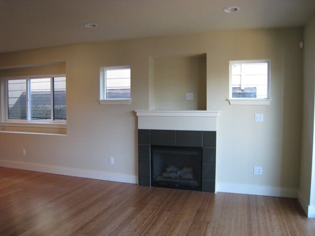 Foto del edificio - 5233 11th Ave NE