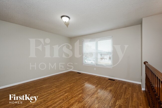 Building Photo - 2005 Rosedale Ct