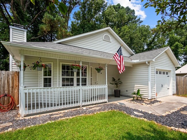 Building Photo - 1212 Gerald Dr