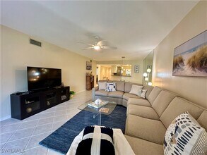 Building Photo - 360 Horse Creek Dr