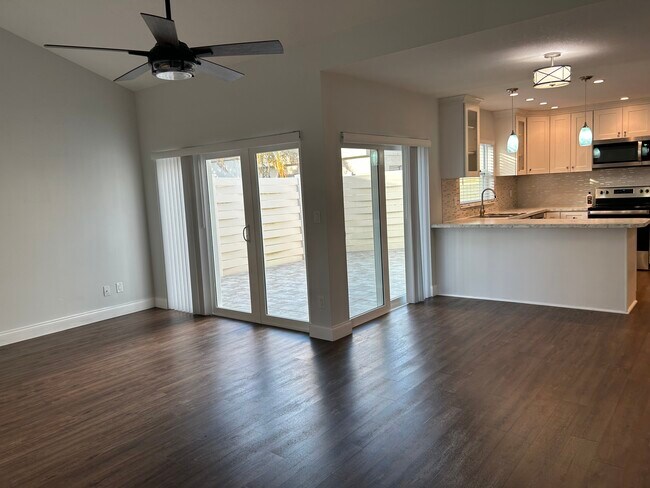 Building Photo - 2743 Sand Hollow Ct