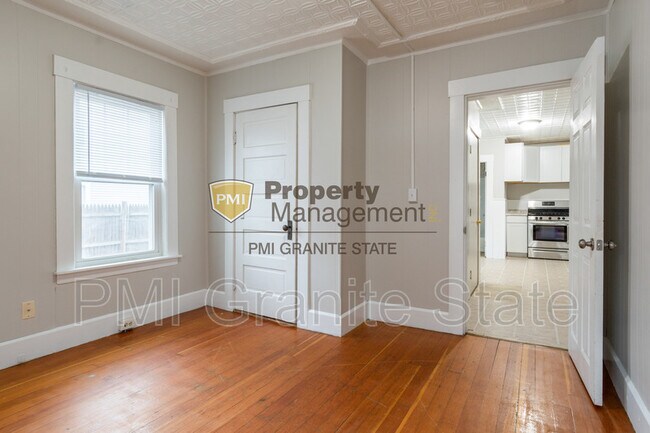 Foto del edificio - 7 Paige Ave