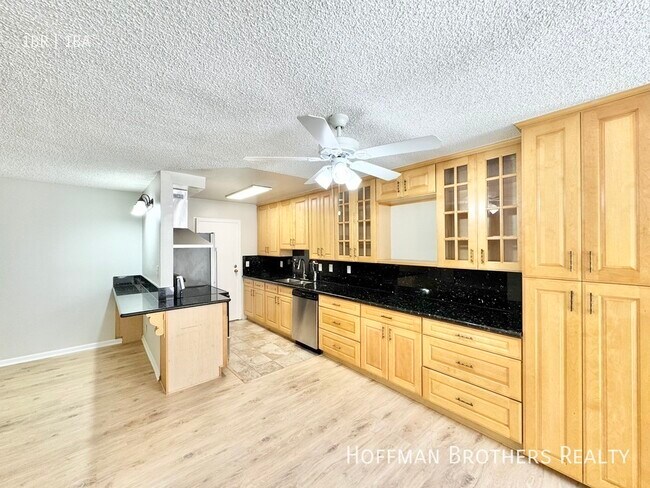Foto del edificio - 525 N Sycamore Ave
