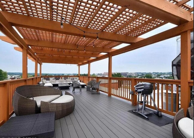 Foto del edificio - 1020 Monroe St NW