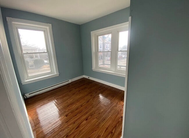 Foto del edificio - 237 E Wood St