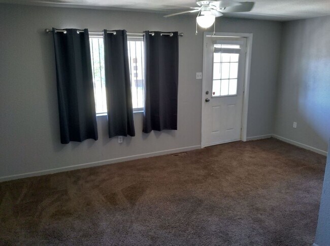 Foto del edificio - 1545 Uinta St