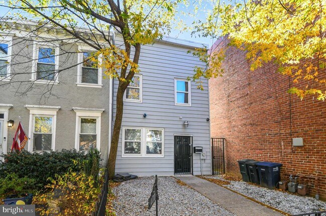 Foto del edificio - 470 Ridge St NW