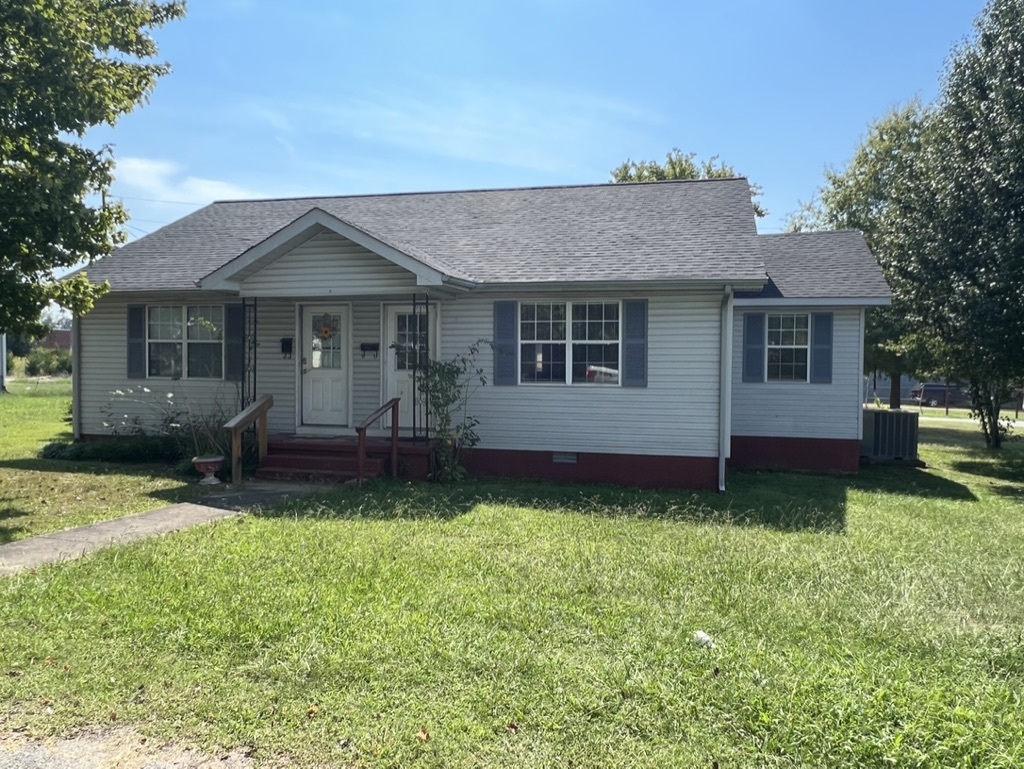 249 Plaza St, Camden, TN 38320 - House Rental in Camden, TN ...