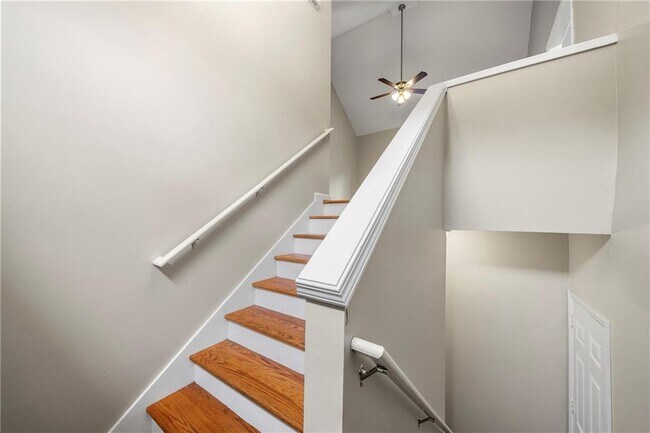 Foto del edificio - 19 Piedmont Ln