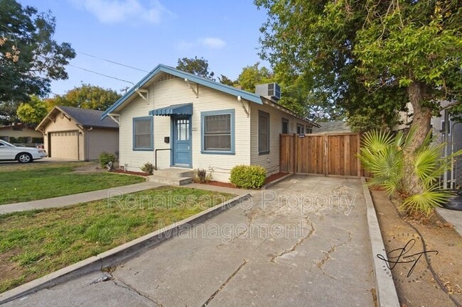 Building Photo - 233 W Eaton Ave