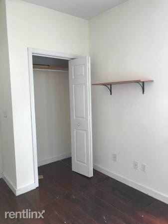 Building Photo - 3 br, 1 bath Apartment - 21 Duncan St