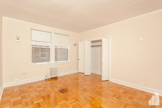 Foto del edificio - 1209 W Sherwin Ave