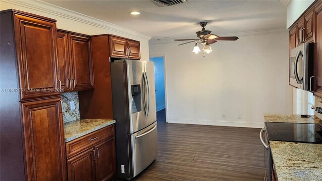 Foto del edificio - 3 Forest Hills Ln