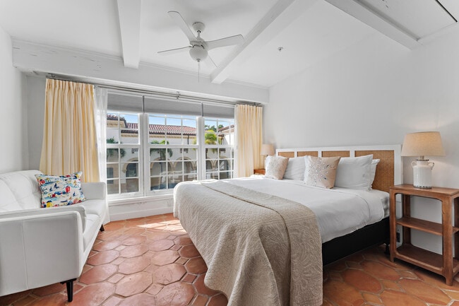 Foto del edificio - 235 Sunrise Ave