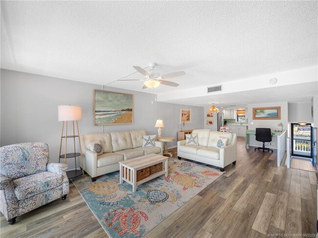 Building Photo - 11000 S Ocean Dr