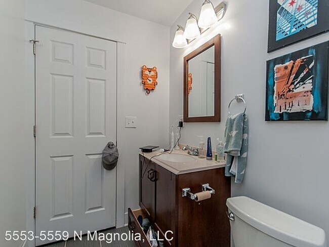 Foto del edificio - 5553-5559 N Magnolia Ave