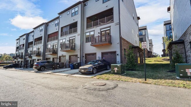 Building Photo - 17367 Harrison Rdg Dr