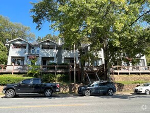 Building Photo - 1814 Kavanaugh Blvd