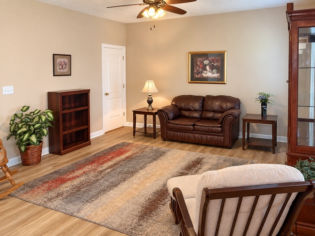 Building Photo - 3533 S Glasgow Cir