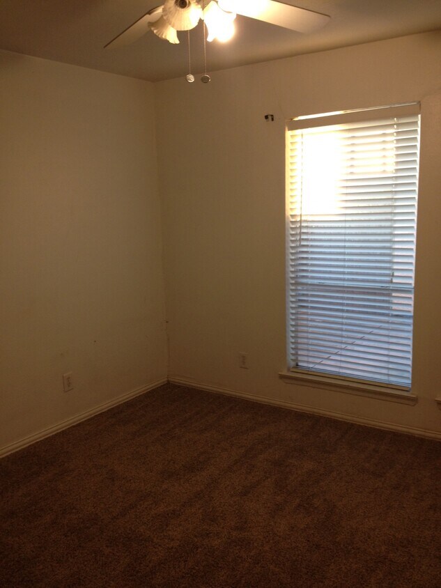 Foto del edificio - 12802 Midway Road