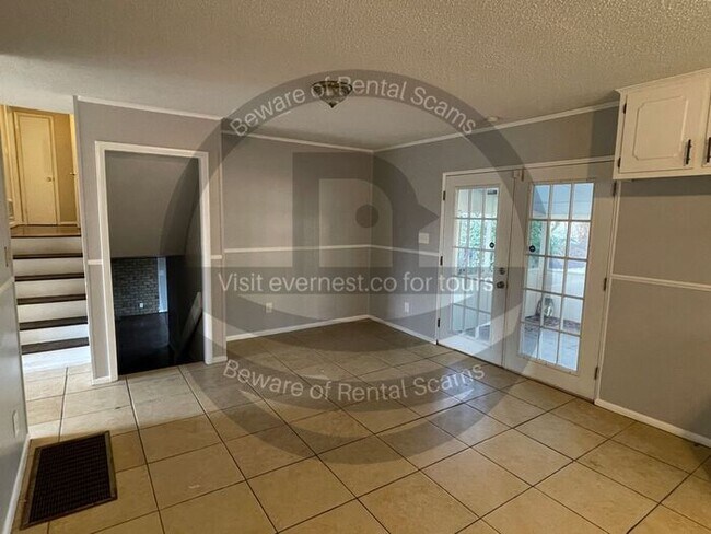 Foto del edificio - 508 Woodland Ct NE