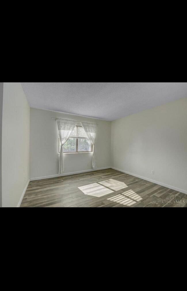 Photo - 3921 Mack Rd House