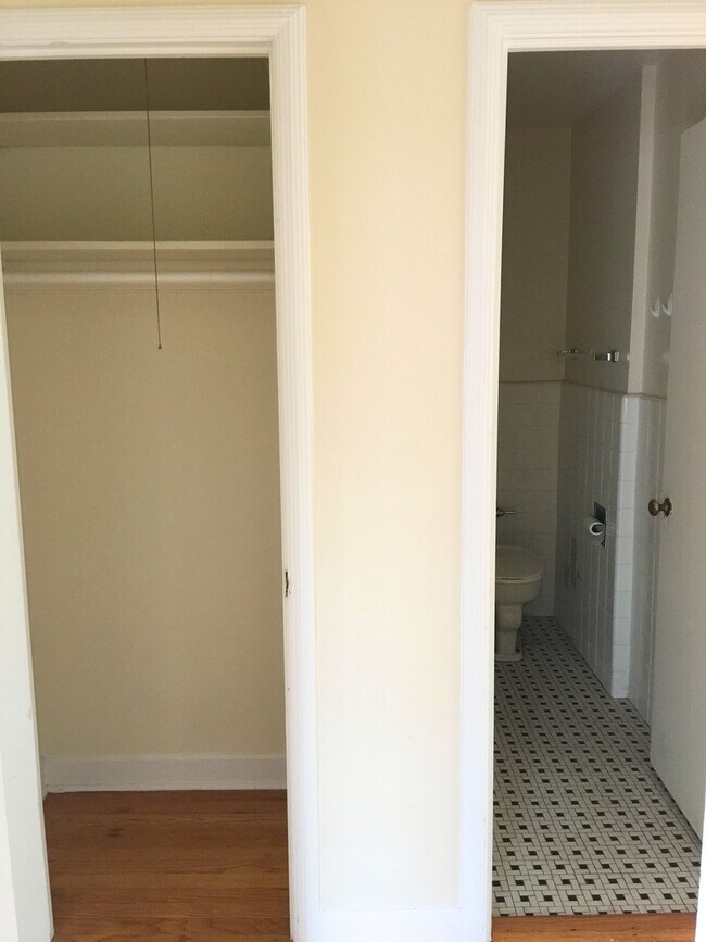 Foto del edificio - 839 Mulford St