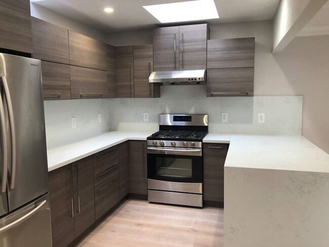 Kitchen - 1887 24th Ave