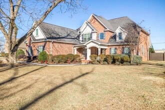 Building Photo - 201 Running Creek Dr
