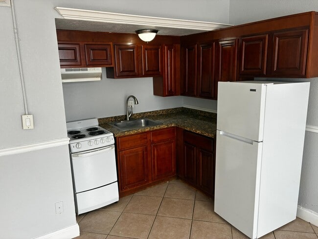 Foto del edificio - 311 W Ashley St