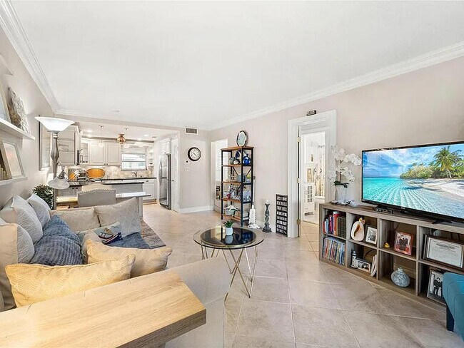 Foto del edificio - 2748 NE 28th Ave