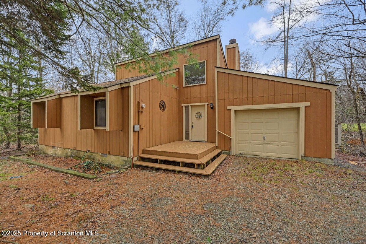 Foto principal - 300 Lake Rd