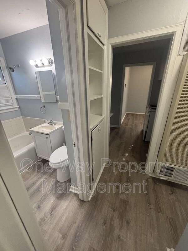 Foto del edificio - 1729 E Looman St