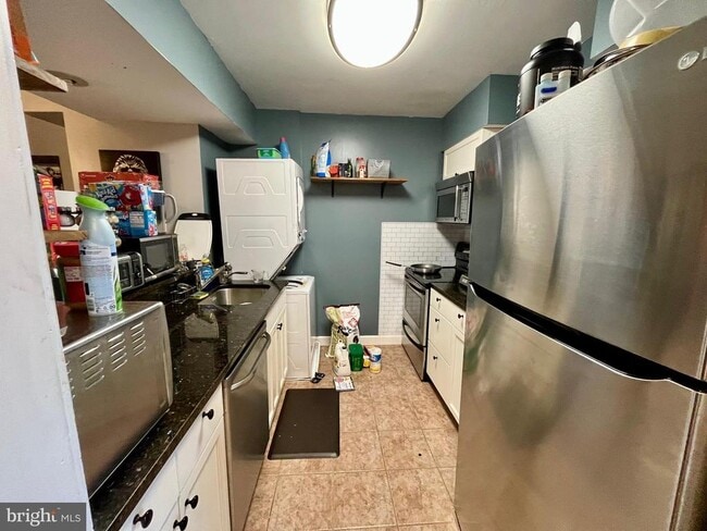Foto del edificio - 14513 Golden Oak Rd