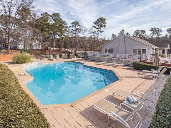 Building Photo - 608 Chase Ridge Dr