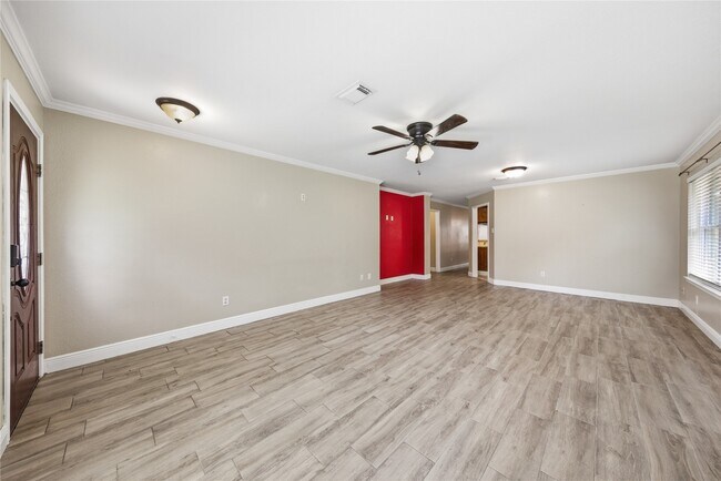 Building Photo - 13506 Spring Ct