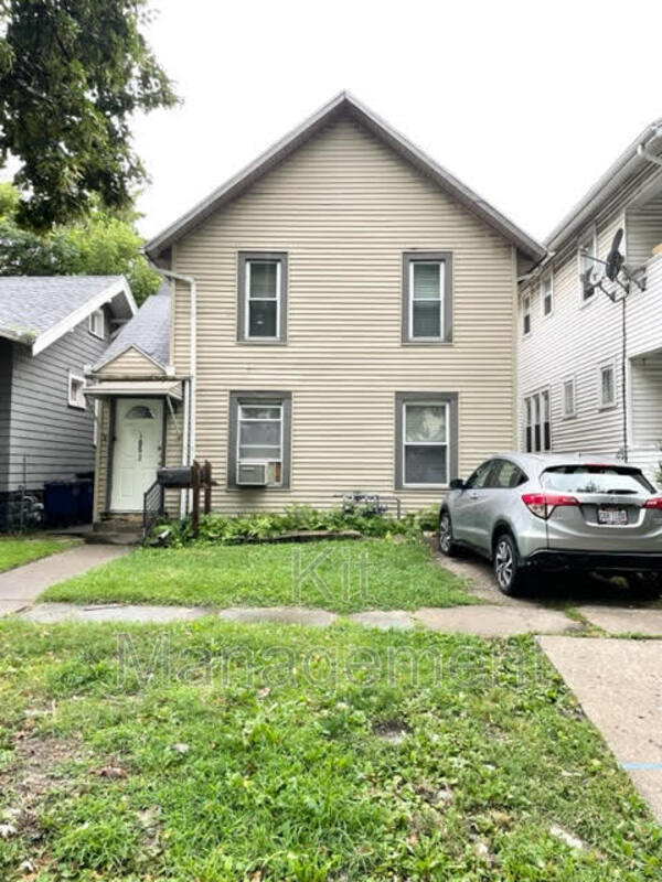 Building Photo - 4053 Walker Ave
