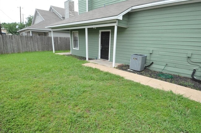 Building Photo - 12304 Abney Dr