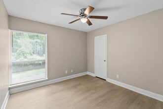 Interior Photo - The Landing on Emerald Pointe