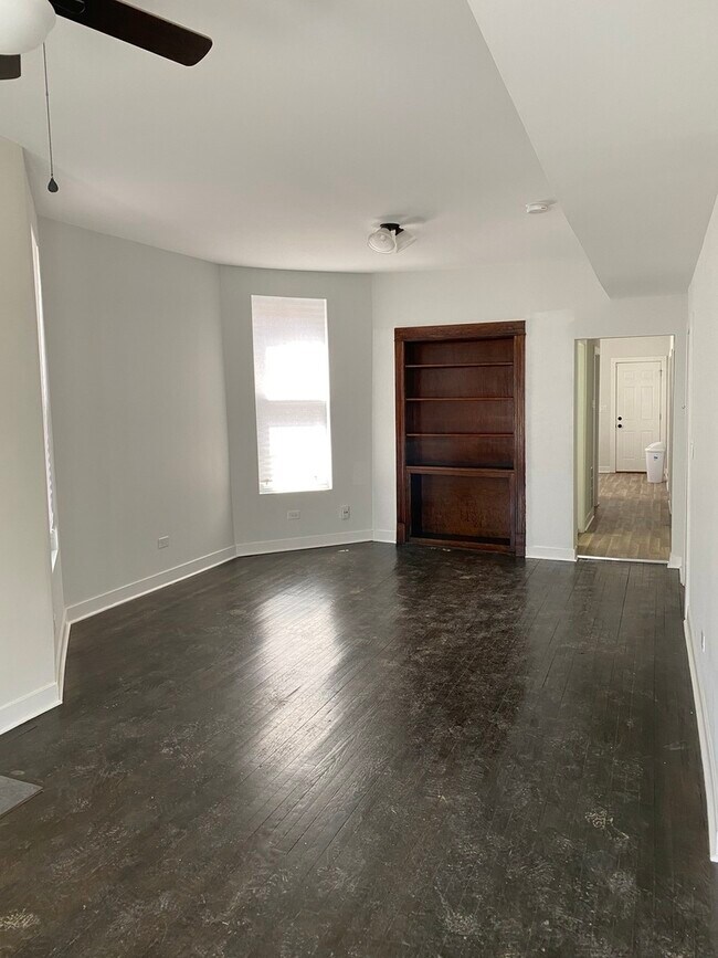 Foto del edificio - 6624 S Rhodes Ave