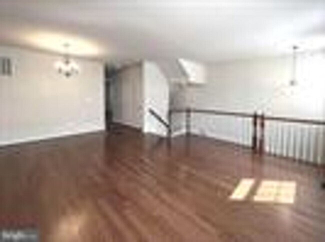 Foto del edificio - Beautiful 3bd 2/2bths town home in Summerfield Village!