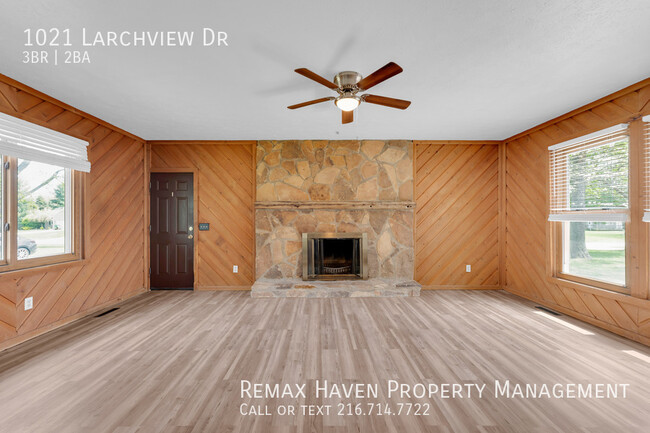 Building Photo - 1021 Larchview Dr
