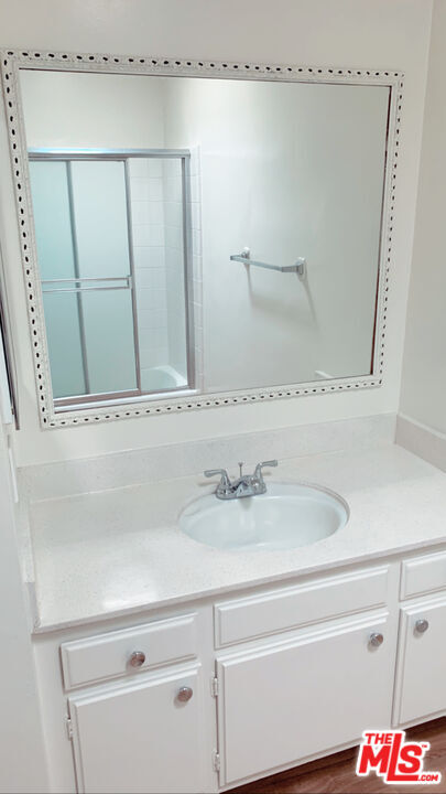 Building Photo - 11081 Rose Ave