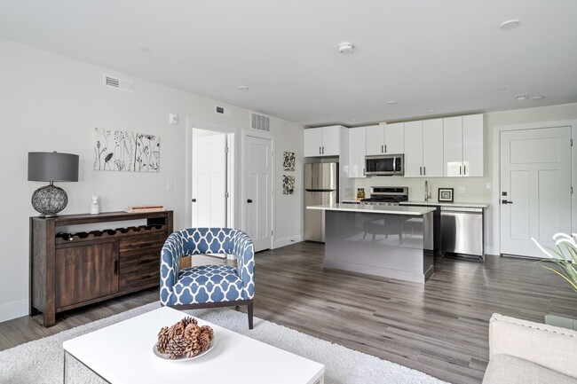 Building Photo - 319 Belgrade Ave Building Photo - 319 Belgrade Ave