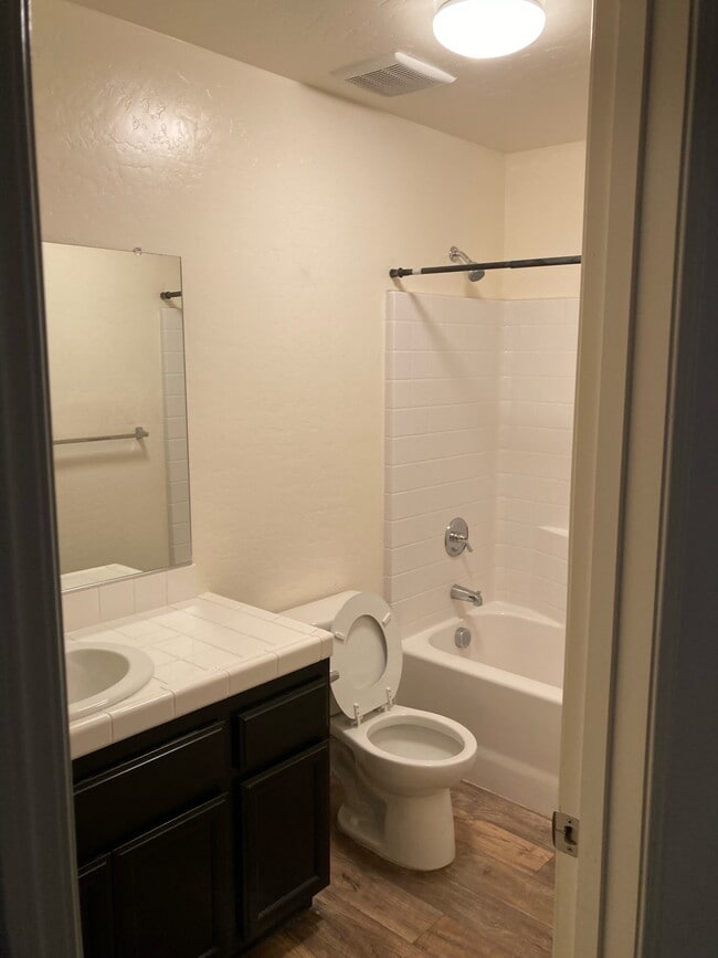 Building Photo - 1527 Virmargo St