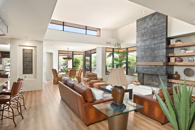 Foto del edificio - 10687 E Fernwood Ln