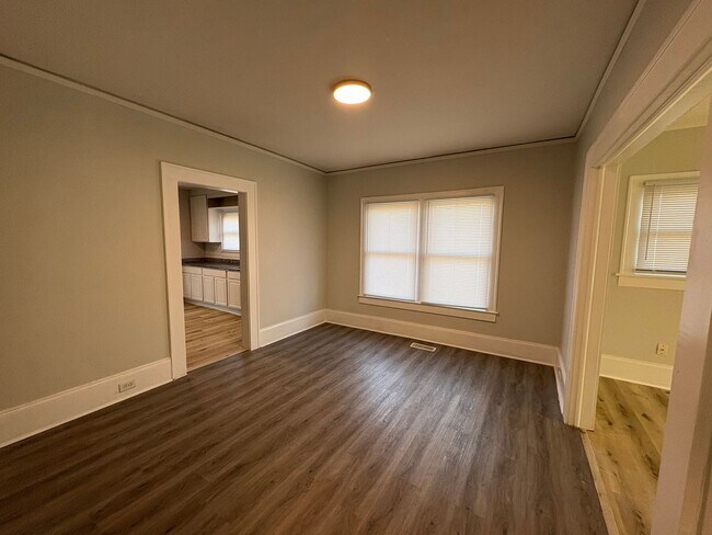 Foto del edificio - 3bed/1bath House $1295 GSO!