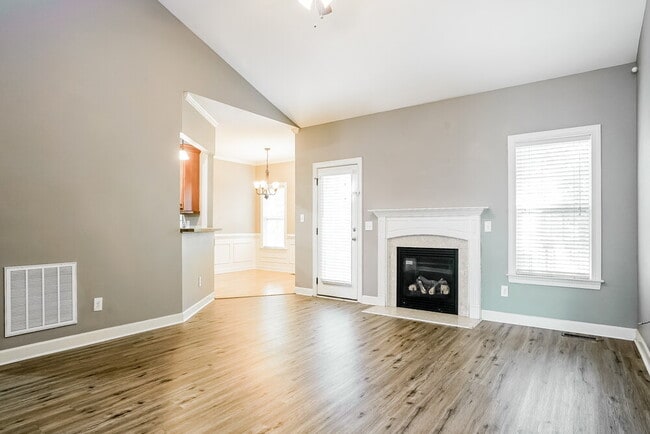 Building Photo - 29 Westcote Ln