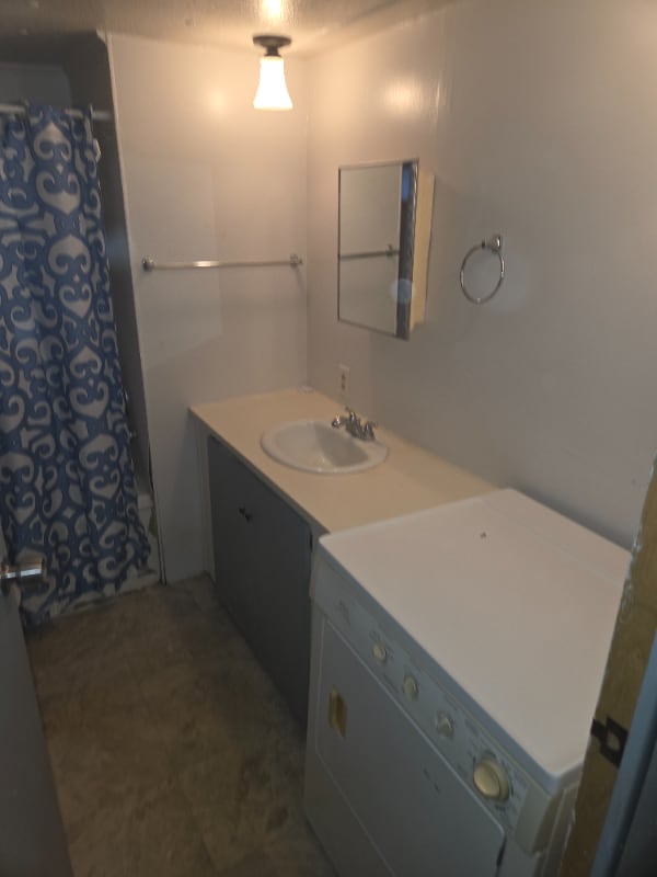 Foto del edificio - 8464 Cleveland Ave NW